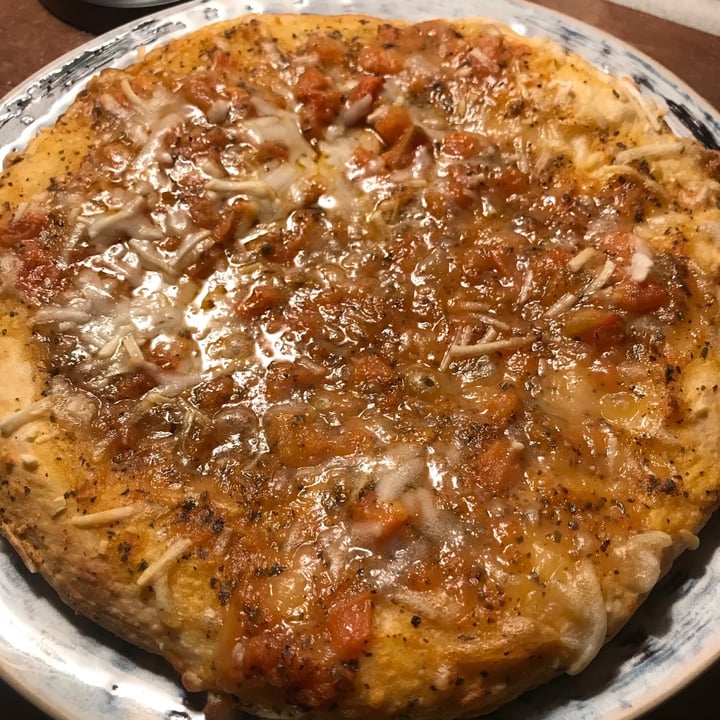 review photo of Amy’s Pizza Vegan Margherita shared by @beingveganissoyum on 19 Feb 2021 - review