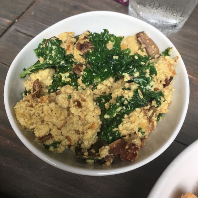 Foto do prato “Tofu Scramble”