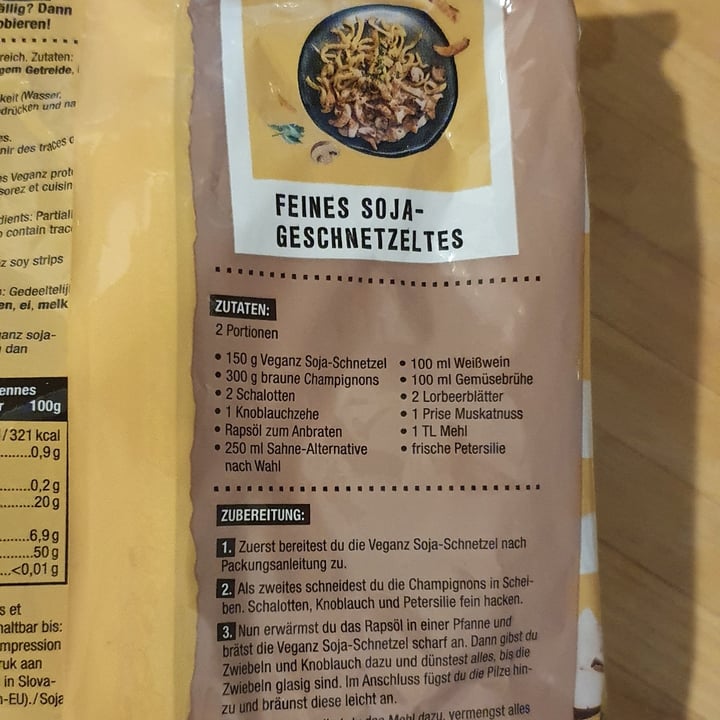 photo of Veganz Soja Schnetzel shared by @silkesmooth on  22 Apr 2022 - review