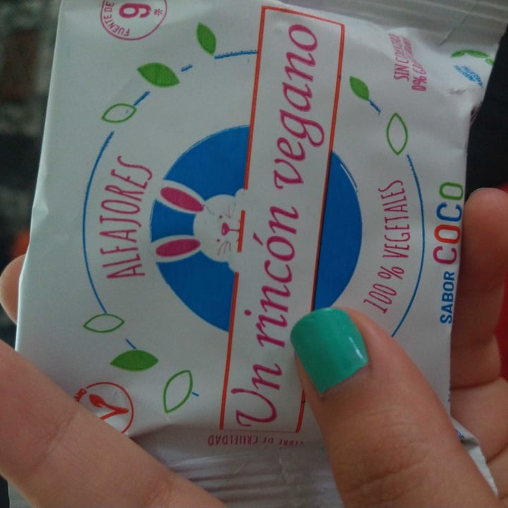 review photo of Un Rincón Vegano Alfajor de Coco shared by @maayliza on 19 Nov 2020 - review