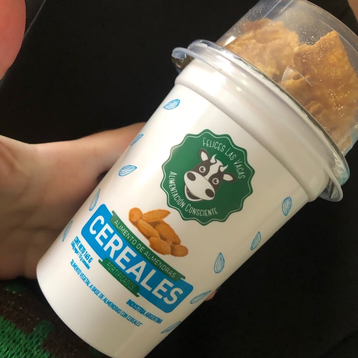 review photo of Felices Las Vacas Yogurt de Almendras con Cereales shared by @ilysbrenda on 29 Jun 2020 - review