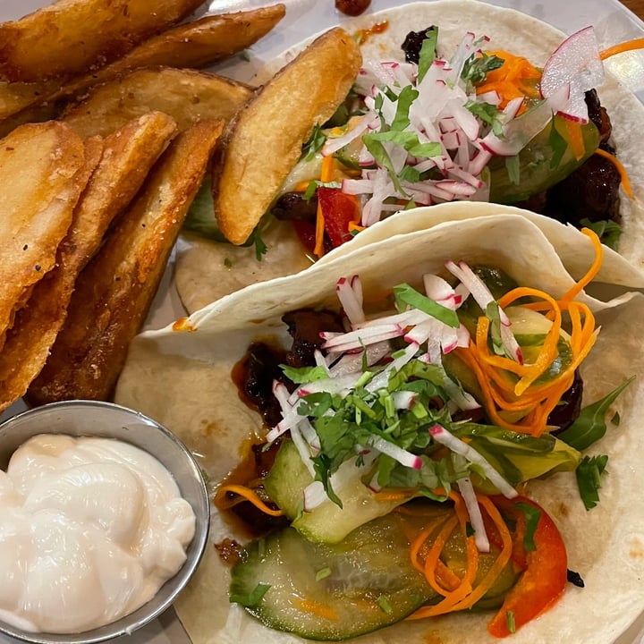 photo of Reverie Cafe + Bar Korean BBQ Mock Duck Tacos shared by @koops17 on  20 Nov 2022 - review