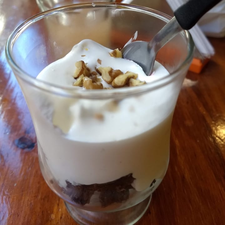 photo of La Reverde Parrillita Vegana Brownie con Nueces shared by @lauratxuelequ on  02 Jul 2020 - review