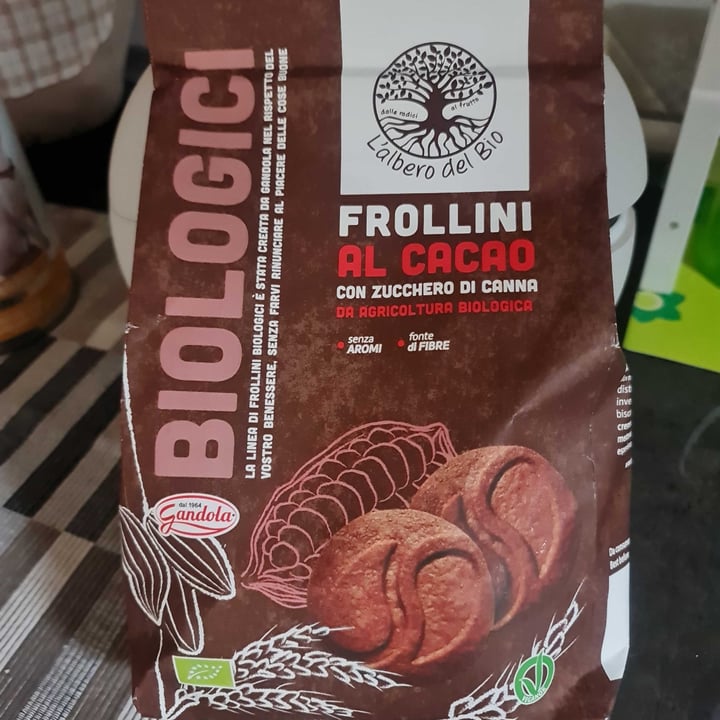 photo of L'albero del Bio Frollini al cacao shared by @ivanascuncio on  21 Apr 2022 - review