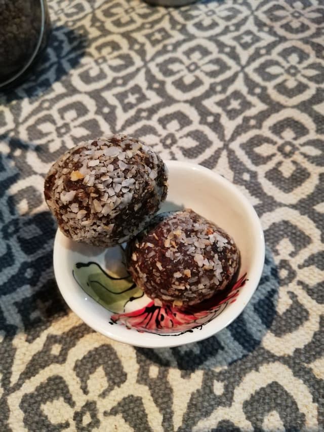 Foto del plato “Date Balls”