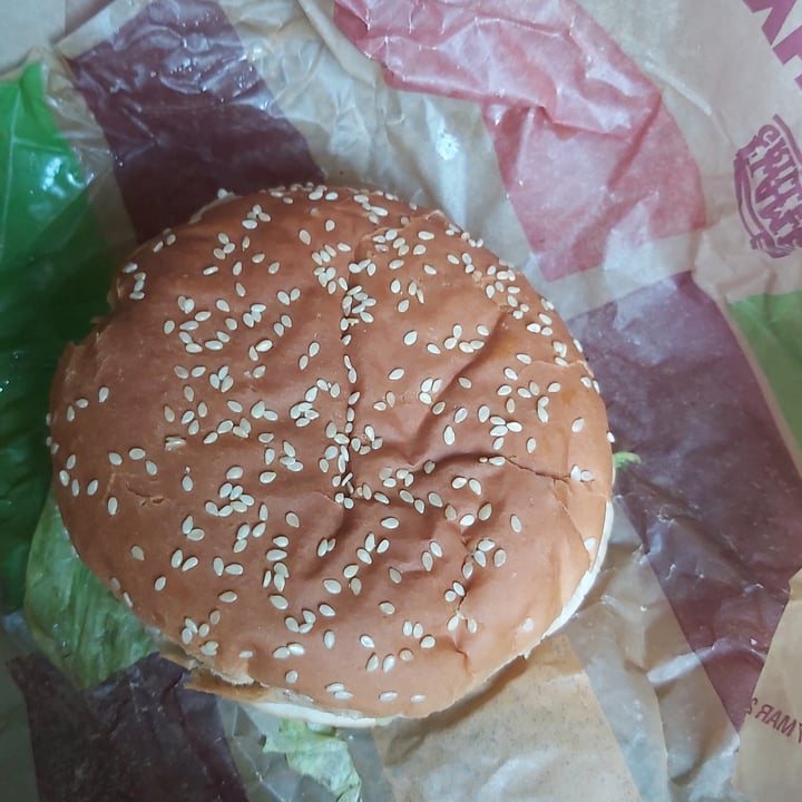 photo of Burger King Whopper Vegetal shared by @karlamor on  09 Sep 2022 - review
