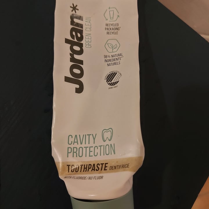 photo of Jordan Green clean toothpaste shared by @roberta38 on  29 May 2021 - review