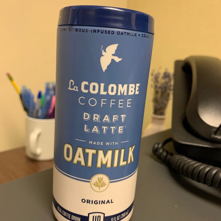 photo of La Colombe Coffee Roasters Draft Latte with Oatmilk shared by @sarahmarie508 on  28 Sep 2020 - review
