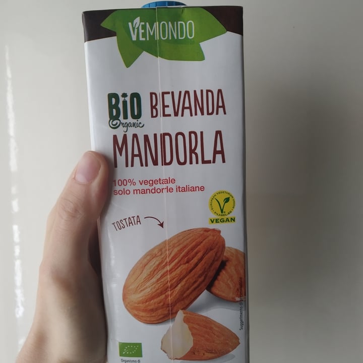 photo of Vemondo Bio Bevanda Mandorla shared by @manuveg on  14 Apr 2022 - review