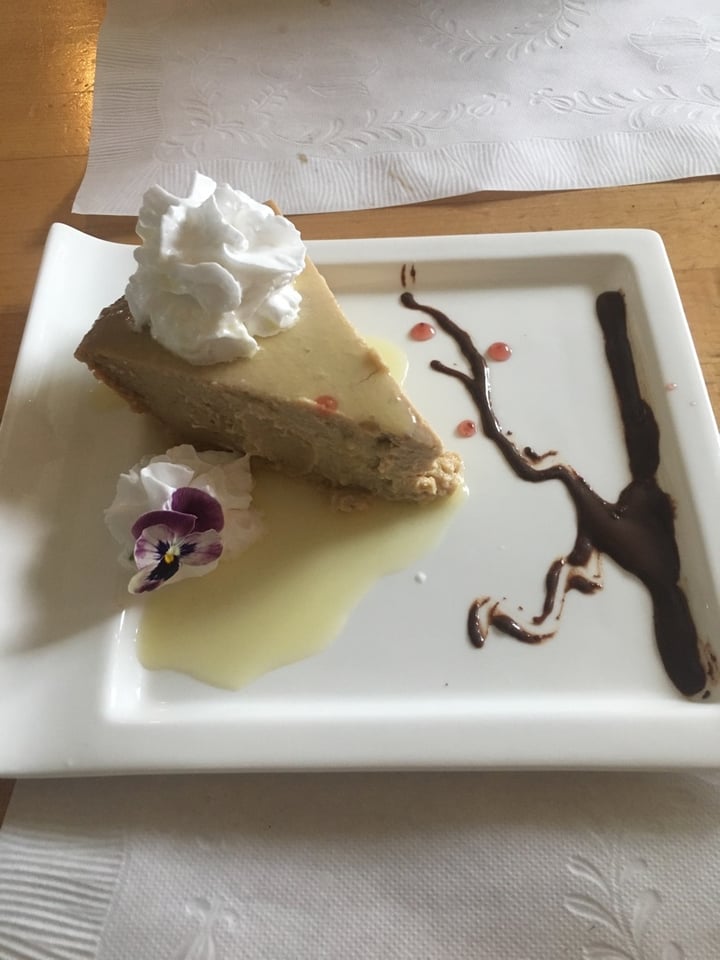 photo of Sunflower Vegetarian Restaurant Lemon tofu Cheese Pie shared by @bambi25 on  17 Nov 2019 - review