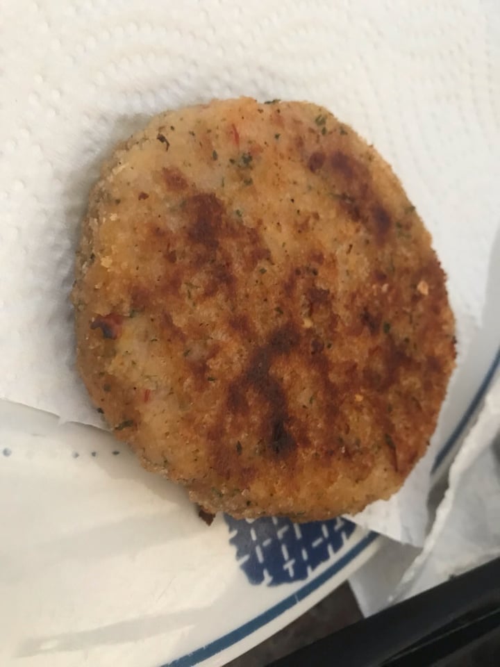 photo of Quorn Vegan Hot & Spicy Burgers shared by @claudialudwig on  28 Aug 2019 - review