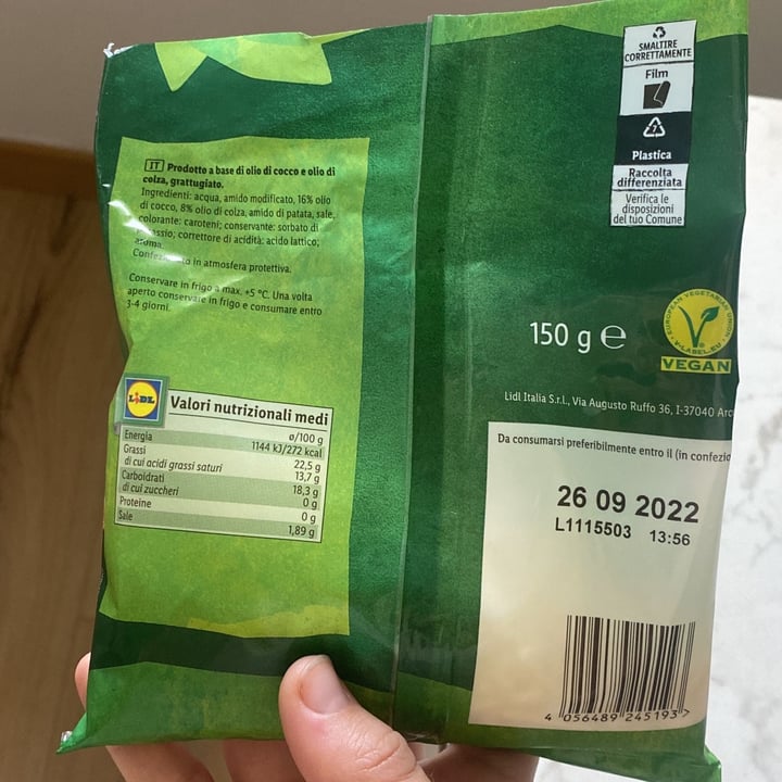 review photo of Vemondo Grattugiato Vegano shared by @veganfairytale on 26 Aug 2022 - review