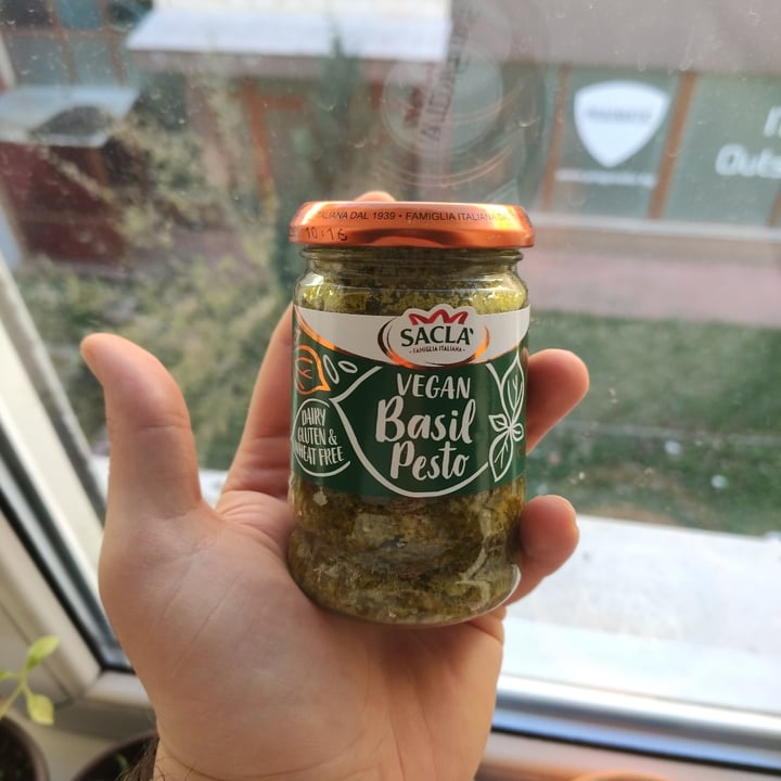 photo of Sacla' Basil Pesto shared by @yminkov on  17 Apr 2022 - review