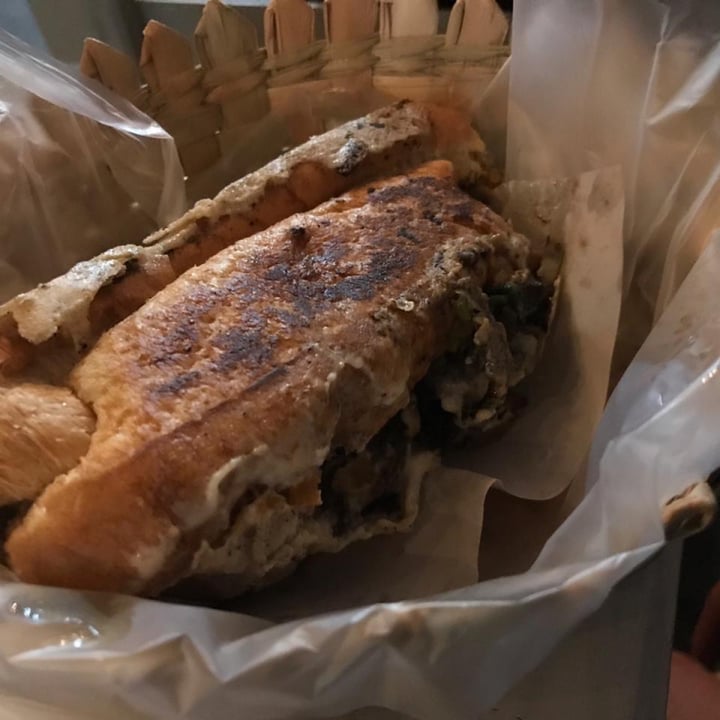 review photo of Malportaco Torta arrachera con Queso shared by @carmin on 18 Dec 2020 - review