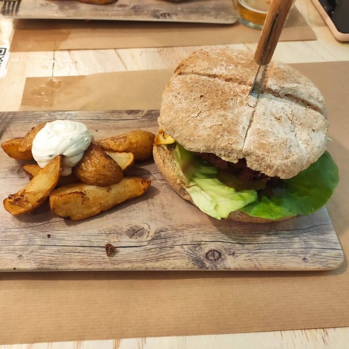 photo of Viva Burger Burguer Ahumada shared by @mswinter on  07 Nov 2020 - review