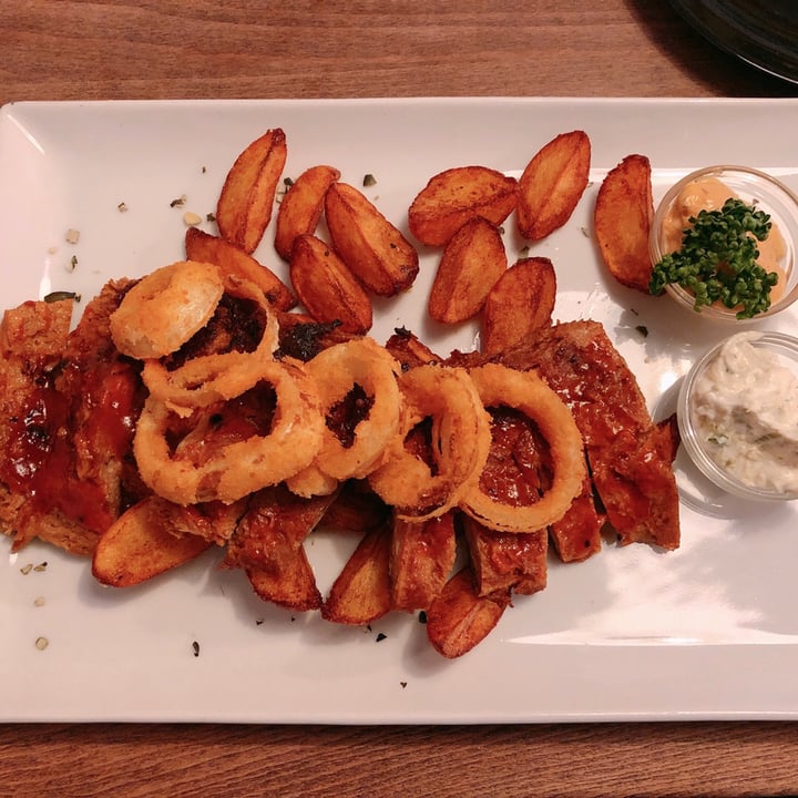 photo of Vegana Indiana Vegan Spare Ribs shared by @lino on  24 Apr 2019 - review