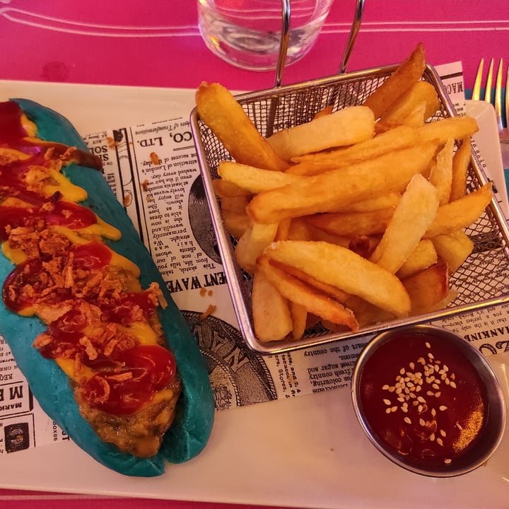 photo of Freedom Cakes Freedom hot dog shared by @ngn28 on  18 May 2021 - review