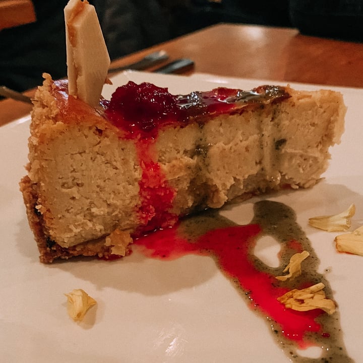 review photo of Plant Lemon Cheesecake shared by @ellighoul on 17 Dec 2022 - review