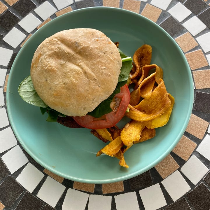 photo of Corazon Verde ♥ Vegano y Vegetariano Hamburguesa Vegana shared by @isisvleon on  15 Oct 2020 - review