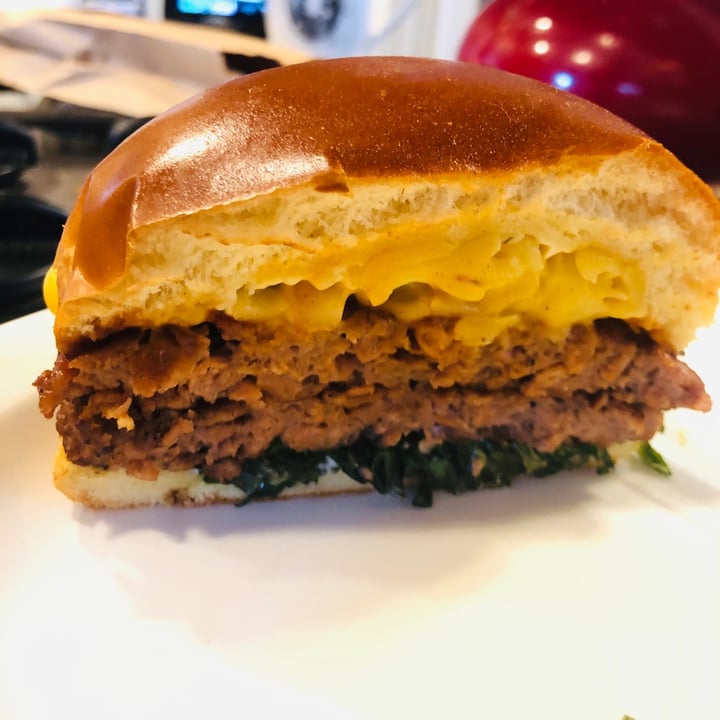 photo of Veggie Grill Double BBQ Mac Burger shared by @moustachedvegan on  27 Jun 2021 - review