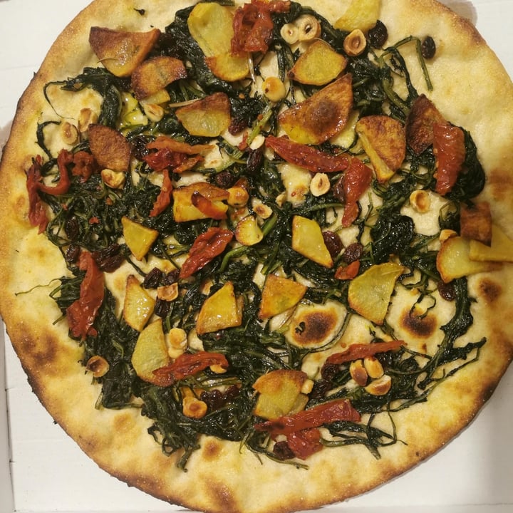 review photo of Pizzeria Divina Pizza La Romana shared by @nandino on 30 Dec 2021 - review