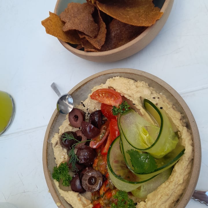 photo of Let it V - Devoto hummus shared by @beluda on  08 Sep 2022 - review