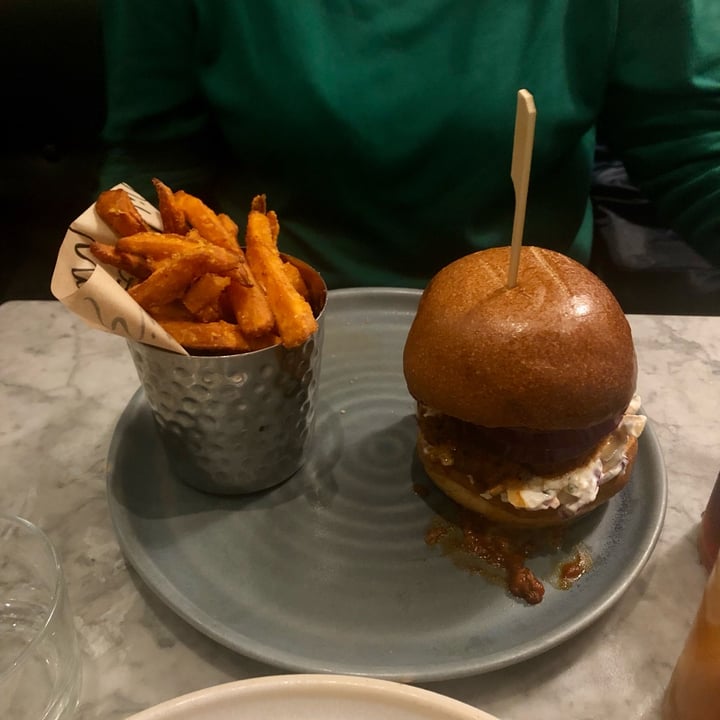 photo of Mildreds Covent Garden bbq pulled pok shared by @lupo on  01 Nov 2022 - review
