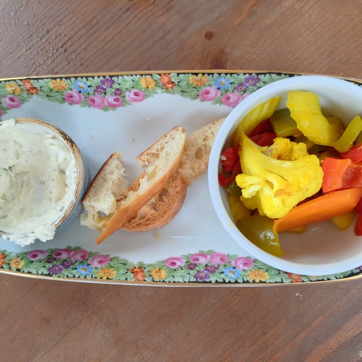 review photo of Restaurante la Paloma Vegan Alioli shared by @andreavisconti on 21 Jun 2022 - review