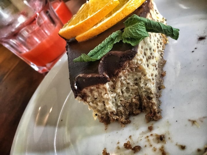 photo of Vegemiasto Orange-Chocolate cake shared by @rebeljana on  17 Feb 2020 - review