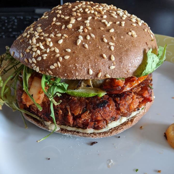 review photo of La Rouge Bistrô hambúrguer shared by @babica on 11 Jul 2021 - review