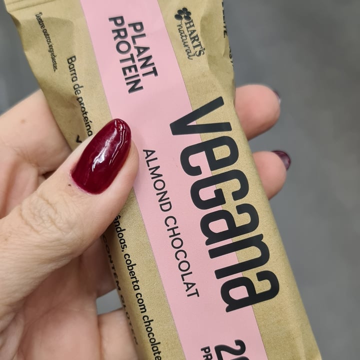review photo of Hart's Natural Vegana plant protein chocolate almond shared by @mmlaiko on 08 Jun 2022 - review