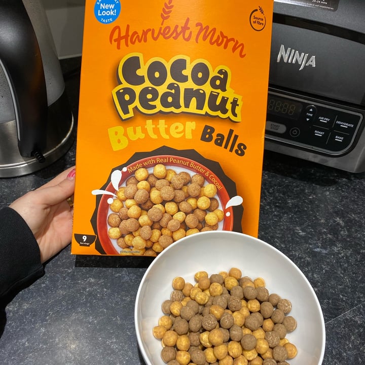 photo of ALDI Cocoa Peanut Butter Balls shared by @beccabrierley on  12 Jan 2022 - review