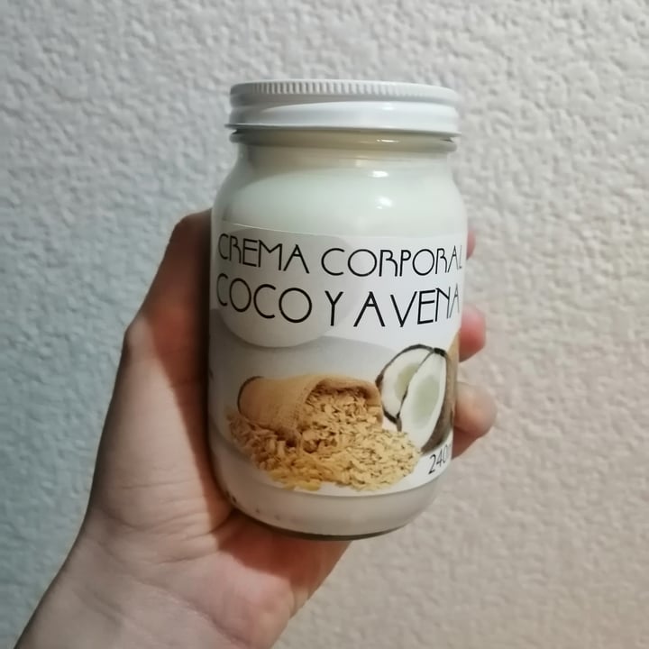 photo of Mirada interior Crema Corporal De Coco Y Avena shared by @melissamx on  30 Mar 2022 - review