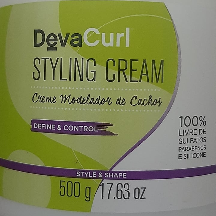 review photo of DevaCurl Creme De Cabelo shared by @stellamcn on 17 Apr 2022 - review