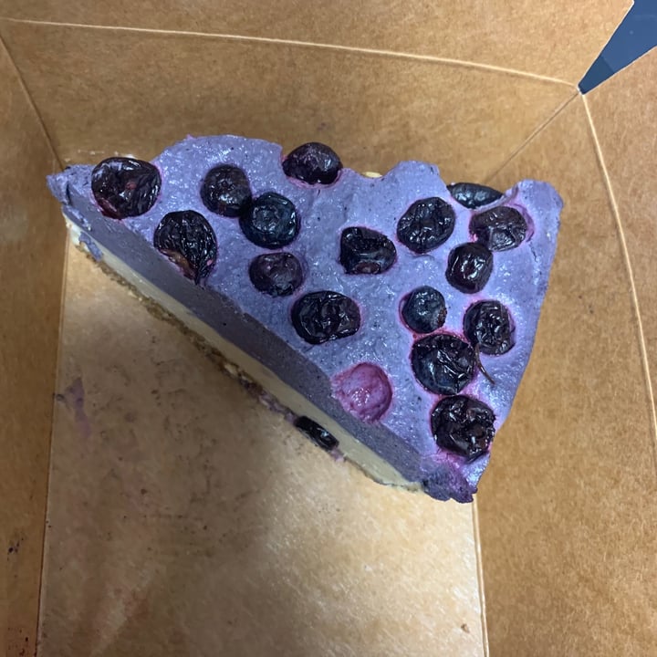 photo of The Conscious Kitchen Berry Cheesecake shared by @peppadew on  30 Jan 2021 - review