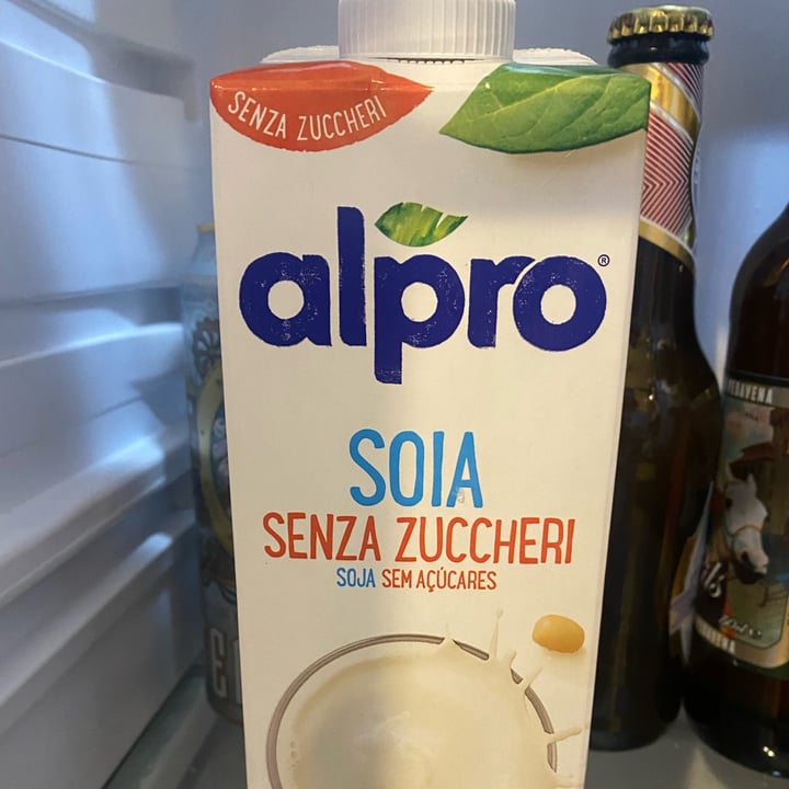 photo of Alpro Bevanda Di Soia Senza Zuccheri shared by @camillamussini on  10 Apr 2022 - review