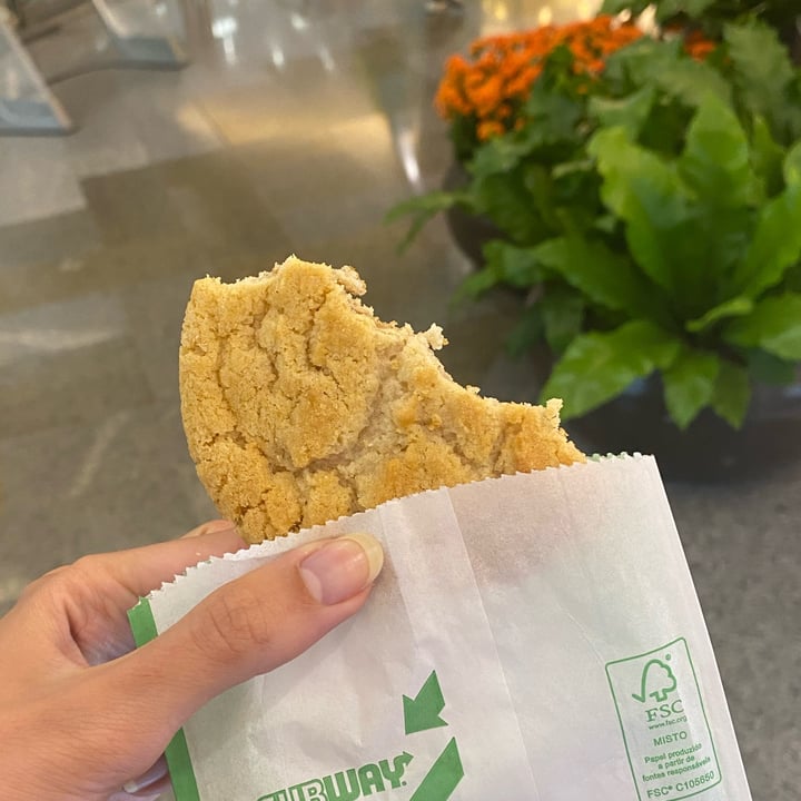photo of Subway cookie - macadâmia shared by @poramormari on  25 Aug 2022 - review