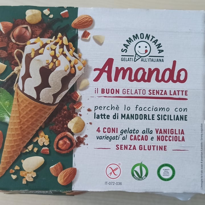 photo of Sammontana 4 coni vaniglia, cacao e nocciola shared by @rominamia on  19 Jun 2022 - review