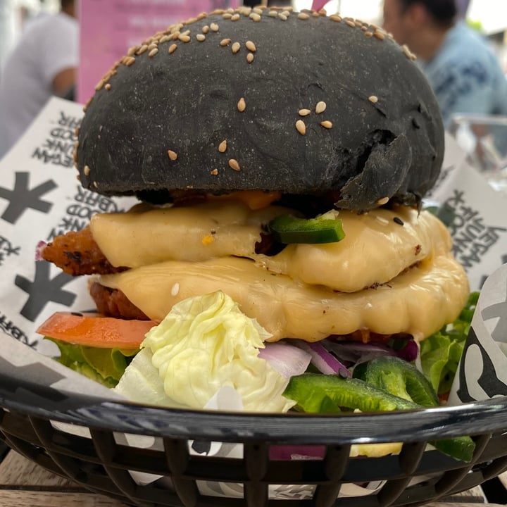 photo of Vegan Junk Food Bar Notorious Sumo 3.0 shared by @worldintechnicolor on  31 Jul 2021 - review