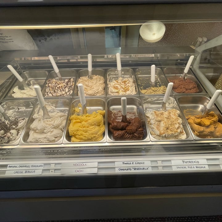review photo of Gelato Giusto cono pistacchio e caco shared by @aquafaba89 on 29 Oct 2022 - review