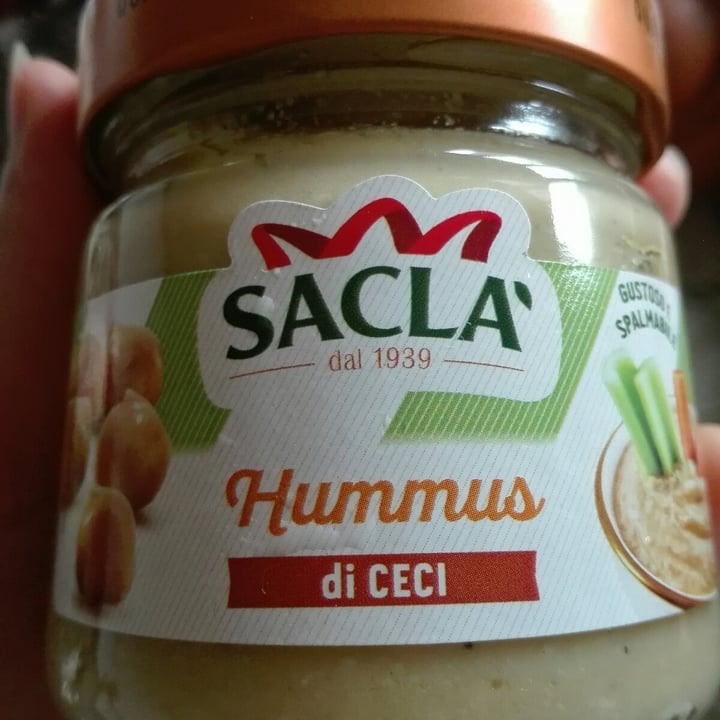 photo of Sacla' Hummus di ceci shared by @queeervegan on  05 Sep 2020 - review