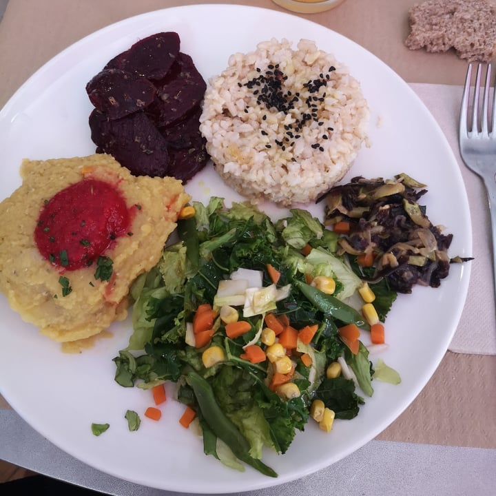 photo of Baratza Kafea Arroz Con Pastel De Lentejas Rojas Y Verduras shared by @irenenuez on  03 Sep 2020 - review