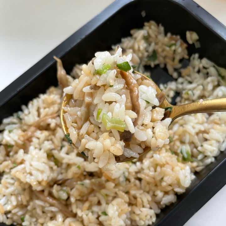 review photo of Wang Korea Korean Bibimbap Mushroom with Soy Sauce shared by @clam on 08 Jan 2022 - review