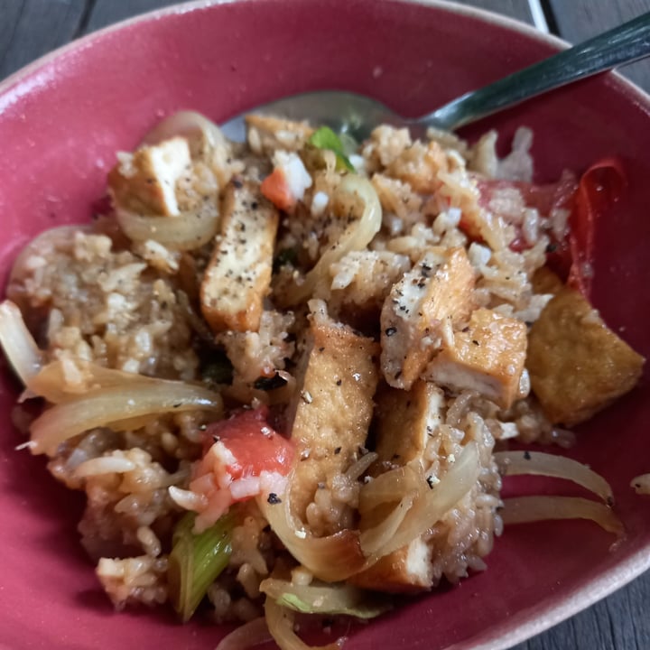 photo of Simply Asia - Table View 314 - Thai Fried Rice with Tofu shared by @gregorygreen on  23 Mar 2022 - review
