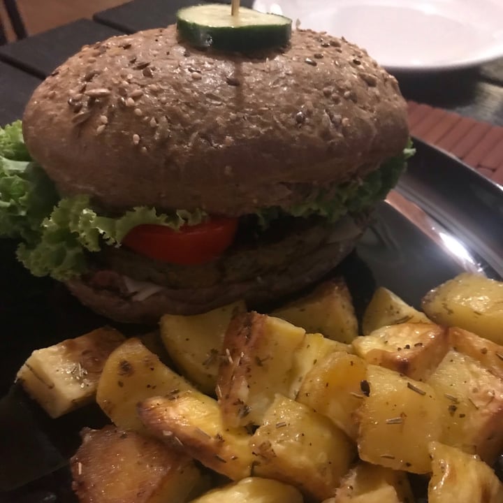 photo of Veganda Mushroom Burger shared by @michelam on  04 Jul 2021 - review