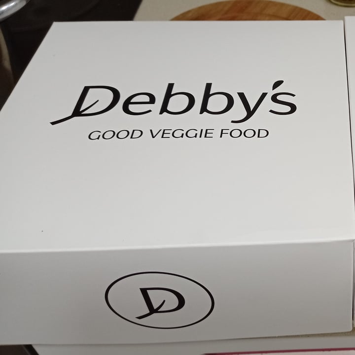 photo of Debby's Good Veggie Food Tortell De Reis farcit de crema shared by @isabeletta on  06 Jan 2023 - review