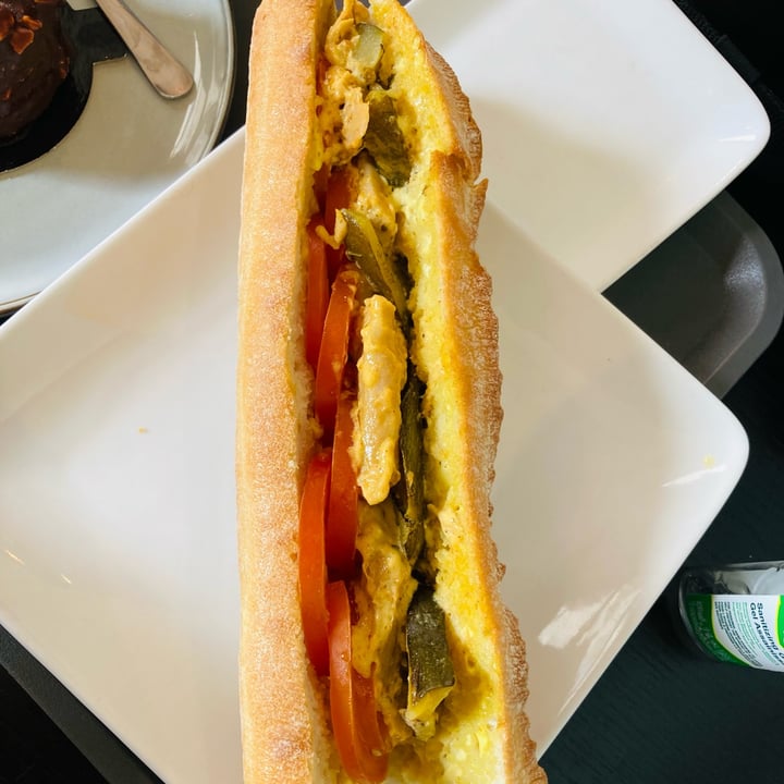 photo of Zoï Sandwich Curry shared by @chloslo on  30 Jan 2022 - review