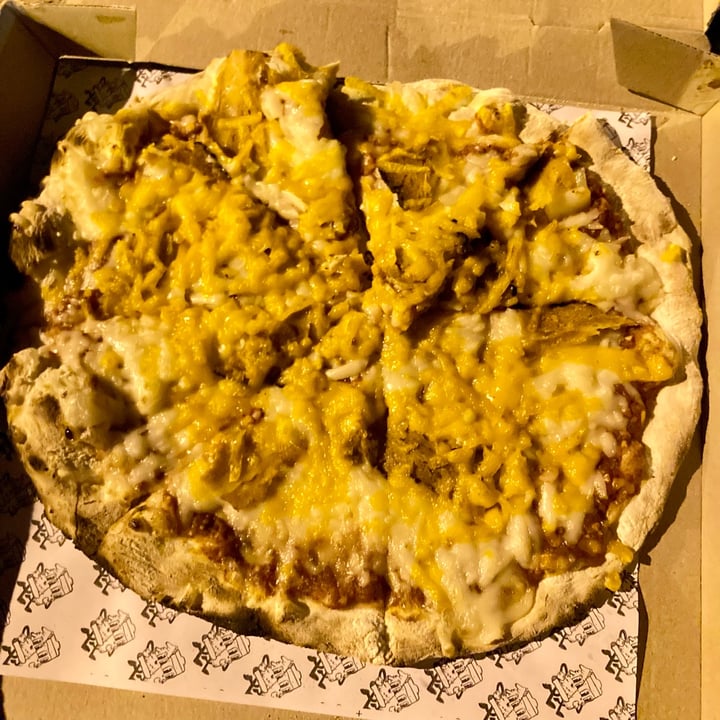 photo of Fundamento pizza americana vegana shared by @oscartorres10 on  19 Nov 2022 - review