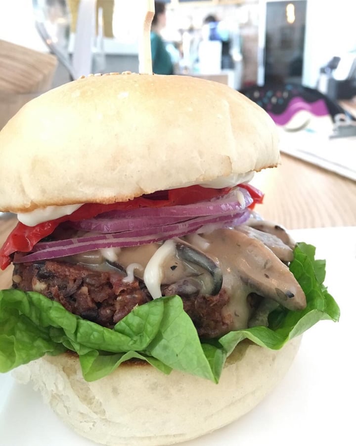 photo of Plant Café & Kitchen mushroom burger shared by @mags21 on  18 Apr 2019 - review