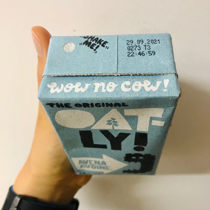 photo of Oatly Oat Drink shared by @pbsofia on  07 Apr 2021 - review